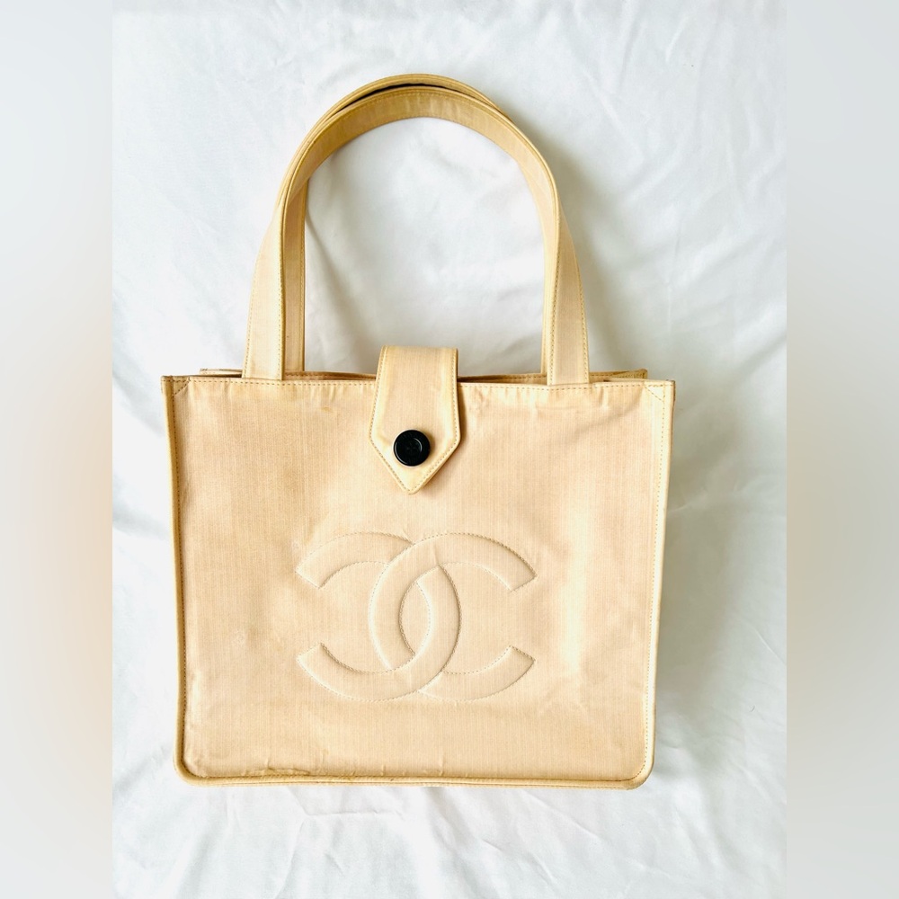 CHANEL COCO Mark Small Button Tote
